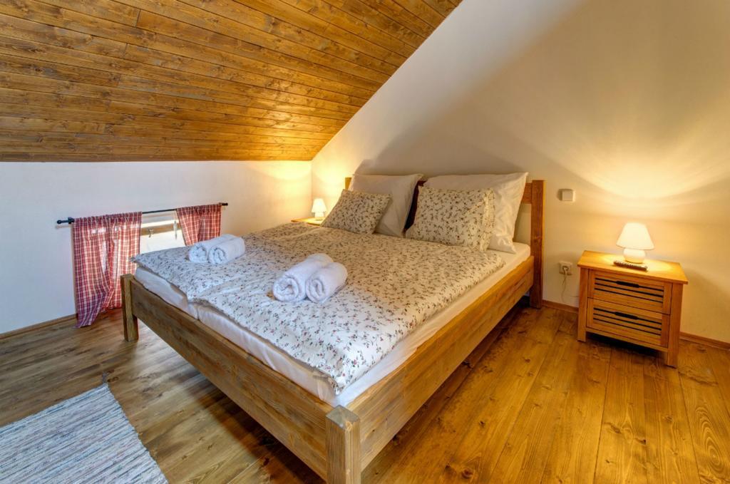 Slezsky Grunt Hotel Haj ve Slezsku ภายนอก รูปภาพ